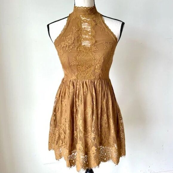 Free People Verushka Halter Lace Dress in Golden Honey SZ 0 - Picture 3 of 7